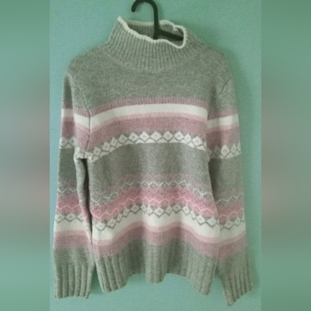 Aspen turtleneck with mittens